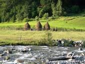 romania-hay-torrent-river-prairie-642666.jpg