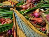 onion-leek-vegetables-market-43419.jpg