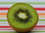 kiwi-healthy-fruit-green-delicious-1294731.jpg