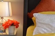 bed-lamp-bedside-pillows-flower-1158272.jpg