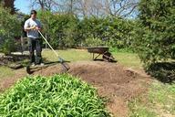 lawn-restoration-gardening-973695.jpg