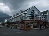 train-station-yufuin-japan-travel-199051.jpg