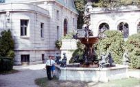 Elms Garden, Fountain.jpg