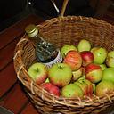 apples-basket-plum-brandy-wicker-201783.jpg