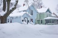 house-homes-neighborhood-winter-554955.jpg