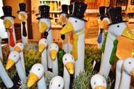 geese-porcelain-funny-fun-figures-676967.jpg