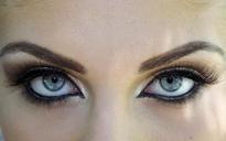 eye-blue-gene-seductive-makeup-881884.jpg