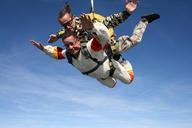 skydiving-sport-extreme-escape-sky-721298.jpg