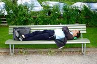 park-bench-business-man-sleep-771653.jpg