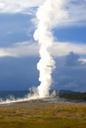 old-faithful-yellowstone-geyser-951962.jpg