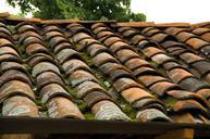 roof-tile-rustic-house-826762.jpg