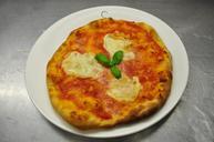 pizza-food-table-dishes-kitchen-328668.jpg