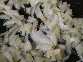 onion-stew-sear-pan-oil-heat-58669.jpg