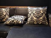 couch-pillows-sofa-furniture-902353.jpg