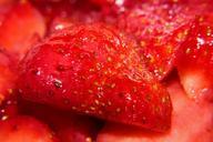 strawberry-berries-red-sweet-372748.jpg