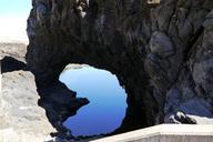 cliff-madeira-water-mirroring-418431.jpg