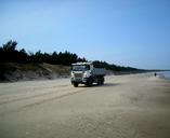 truck-beach-sand-baltic-sea-754394.jpg