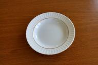 porcelain-plate-is-empty-white-1227008.jpg