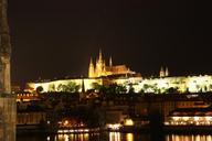 prague-castillo-de-prague-night-397259.jpg