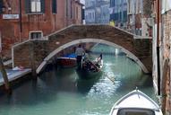 venice-italy-gondola-bridge-472342.jpg