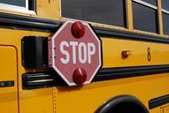 bus-stop-sign-yellow-schoolbus-1098970.jpg