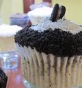 cupcakes-icing-dessert-cake-food-428865.jpg