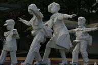 sculpture-zhu-ming-children-652196.jpg