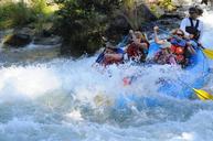 river-rafting-oregon-1329747.jpg