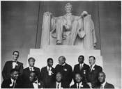 Civil_Rights_March_on_Washington,_D.C._(Leaders_of_the_march_posing_in_front_of_the_statue_of_Abraham_Lincoln..._-_NARA_-_542063.tif