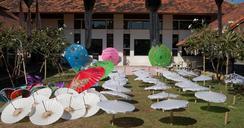 parasols-umbrellas-thailand-asia-407257.jpg