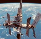 space-shuttle-me-space-station-11647.jpg