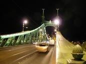 budapest-bridge-chain-bridge-182132.jpg