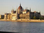 budapest-the-parliament-hungary-529433.jpg