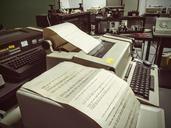 typewriter-old-retro-machine-leave-910475.jpg