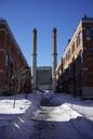 chimney-chemin%C3%A9e-urban-montreal-322496.jpg