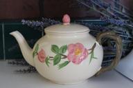 teapot-china-flower-beverage-721557.jpg