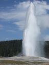 yellowstone-old-faithful-geyser-381305.jpg