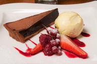 chocolate-dessert-cake-1646850.jpg