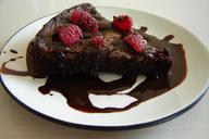 chocolate-cake-torte-sweet-dessert-1400632.jpg