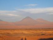 atacama-volcanoes-chile-desert-393374.jpg