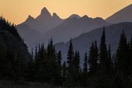 mountains-silhouettes-sunset-dusk-947321.jpg