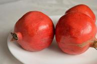 pomegranate-fruit-red-sweet-ripe-166443.jpg