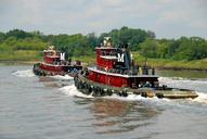 tug-boats-savannah-georgia-river-1698746.jpg