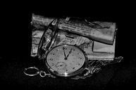 pocket-watch-clock-clock-face-665785.jpg