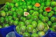 watermelon-fruit-marketplace-516405.jpg