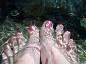 feet-water-toe-nails-foot-799034.jpg