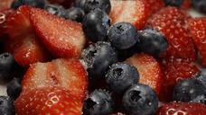 berries-strawberries-blueberries-464217.jpg