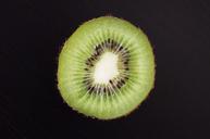 kiwi-fruit-green-healthy-cut-1311739.jpg