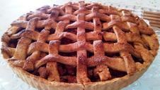 apple-pie-lattice-dessert-crust-1205471.jpg