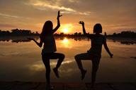 dawn-silhouettes-women-1096456.jpg